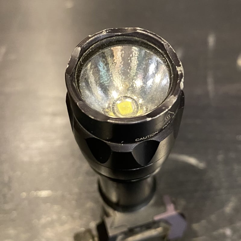 実物　SUREFIRE M660 ライト 超レアSUREFIRE シュアファイア M660 ライトセット - メルカリ