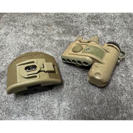 放出品　surefire HL1  IR×ホワイト