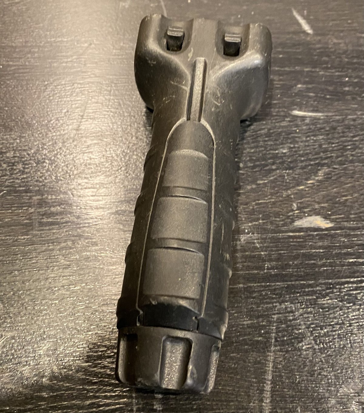実物 TANGODOWN製 フォアグリップ 416 surefireテープスイッチ 実物 TANGODOWN製 フォアグリップ 416 surefireテープスイッチ