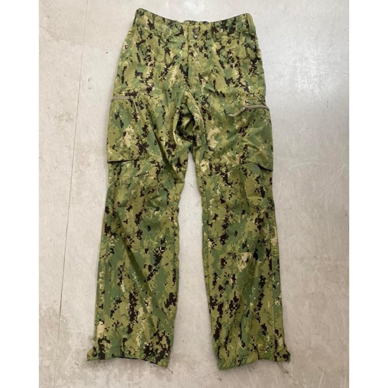 米軍　Patagonia AOR2デジタルカモ　 level 5 　上下セット 米軍Patagonia AOR2デジタルカモ level 5 上下セット