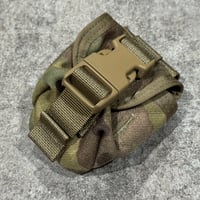 官給品 TRC フラググレネードポーチ 15年製 マルチカム