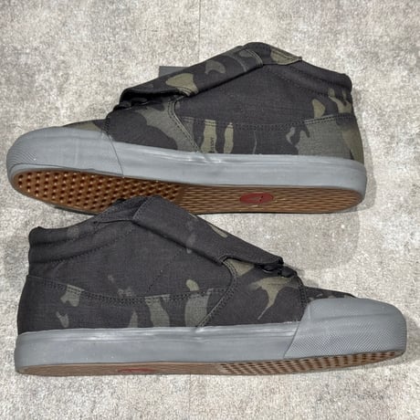 FIREBIRD 別注 AIRWALK VIC multicam BLACK US-9.5