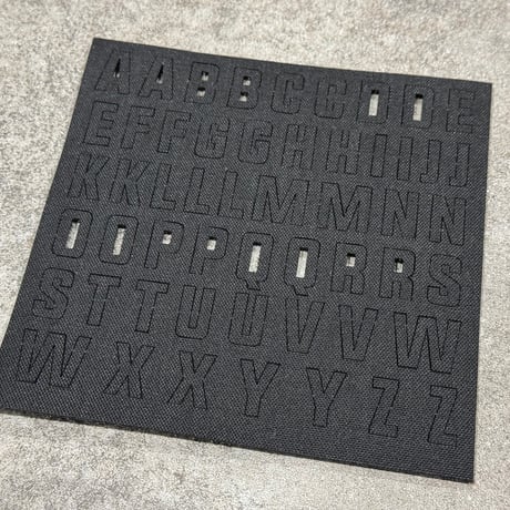 アルファベット　シート　パッチ　切り抜き
