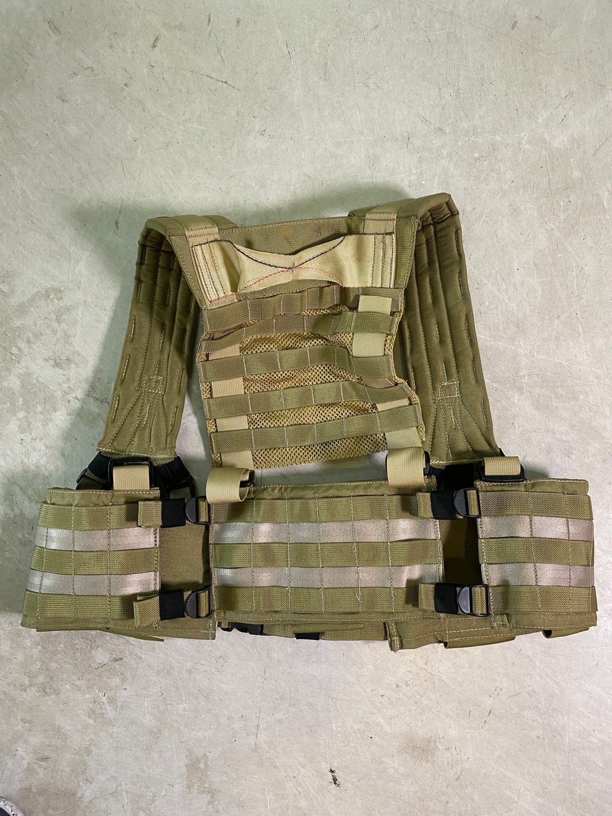 実物　米軍放出品　Eagle MLCS Hハーネス タクティカルベスト 実物 米軍放出品 Eagle MLCS Hハーネス タクティカルベスト