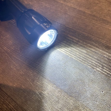 実物 USED surefire M600A スカウトライト