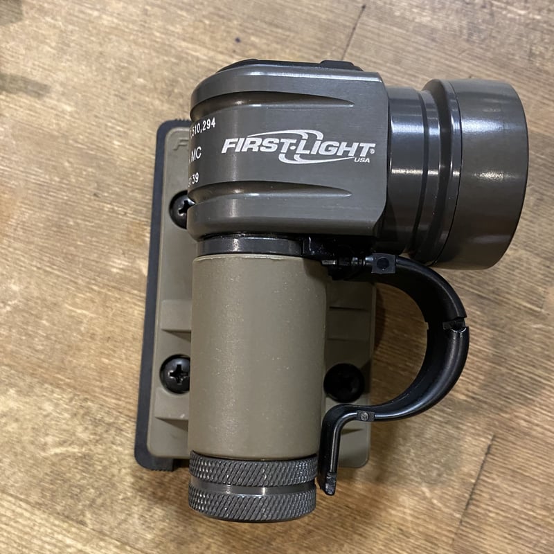 FIRSTLIGHT USA製　実物トルクライト　ブラック　中古品 FIRST-LIGHT USA (ファーストライト) TORQ トルク 単三電池2本