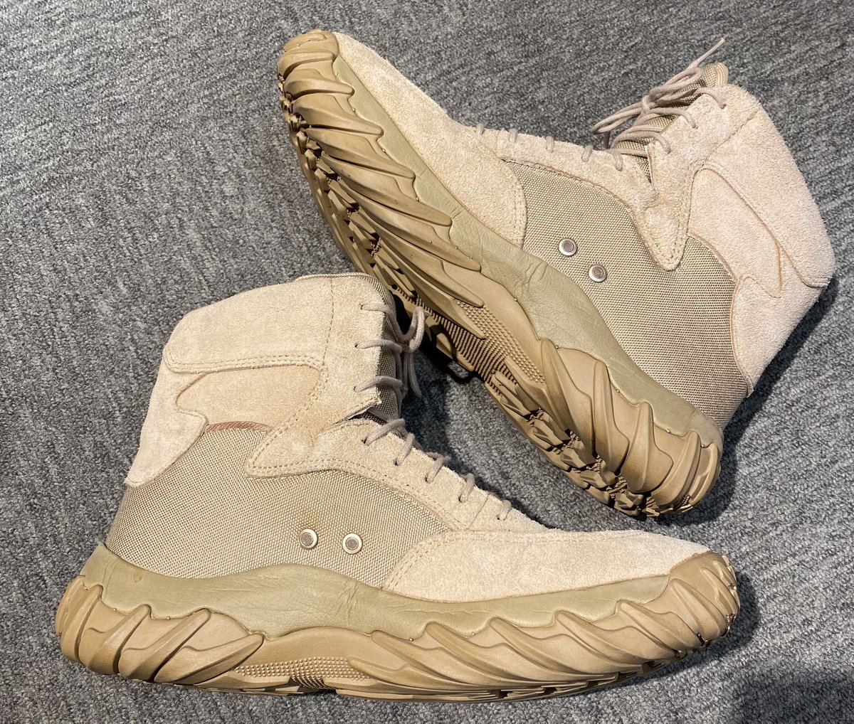 いだ様（専用）OAKLEY SI Assault Boot（サンプル品）US9 Oakley SI Assault boots 初期型 納入モデル US-9.5. 27.5c