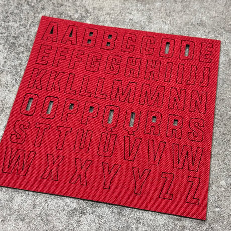 アルファベット　シート　パッチ　切り抜き