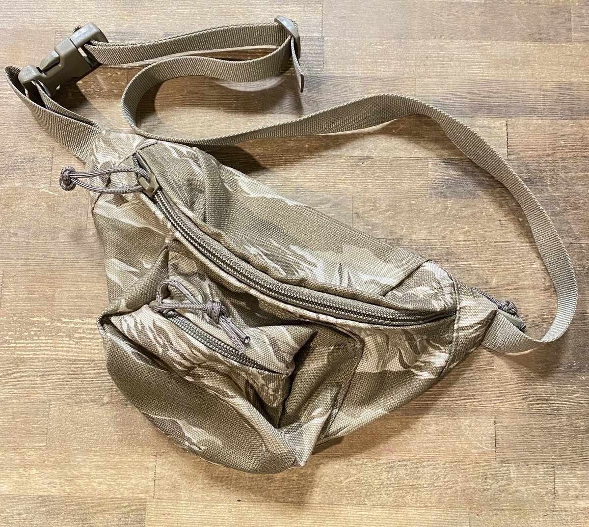 EAGLE industries　ファニーバック　ＲＧ EAGLE製 E&R BAG ファニーバッグ デザートタイガー | 第三商店