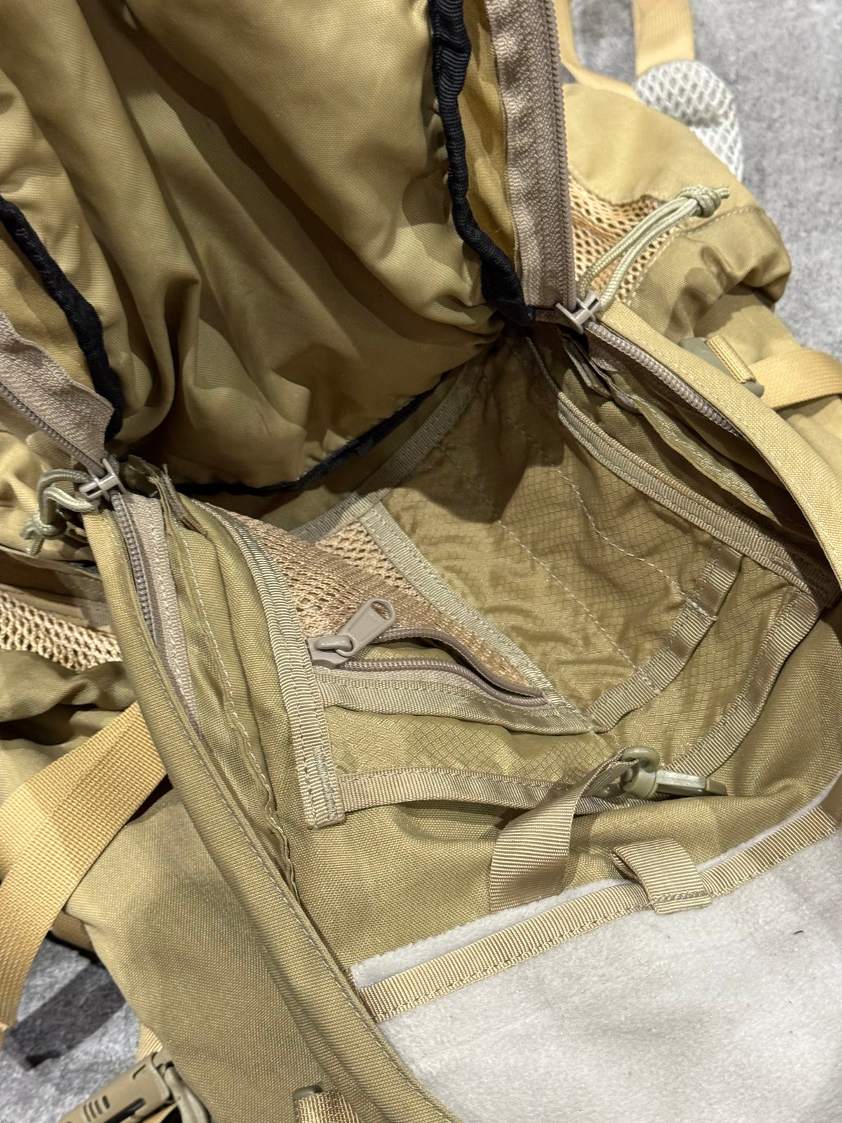 放出品 KELTY MAP3500 TAN | 第三商店