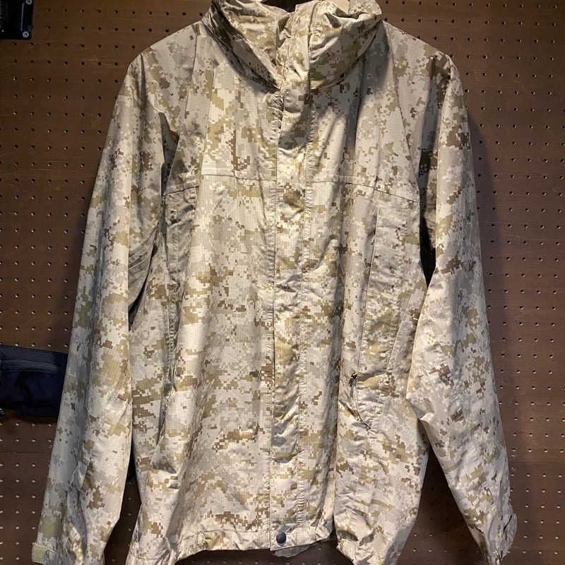 超レア！80年代パリ発CHIPIEのレインコート　メンズXL MADE IN USA】Woolrich（ウールリッチ）より、90sのネイティブ柄