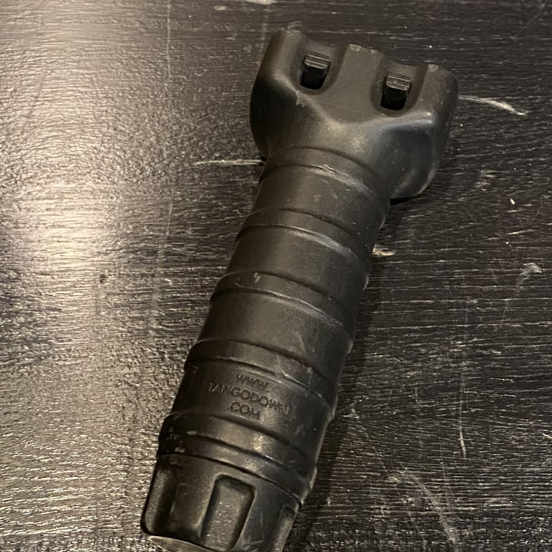 ロシア実物 イズマッシュ製 6Ч64フォアグリップ ロシア実物 イズマッシュ製 6Ч64フォアグリップ - メルカリ