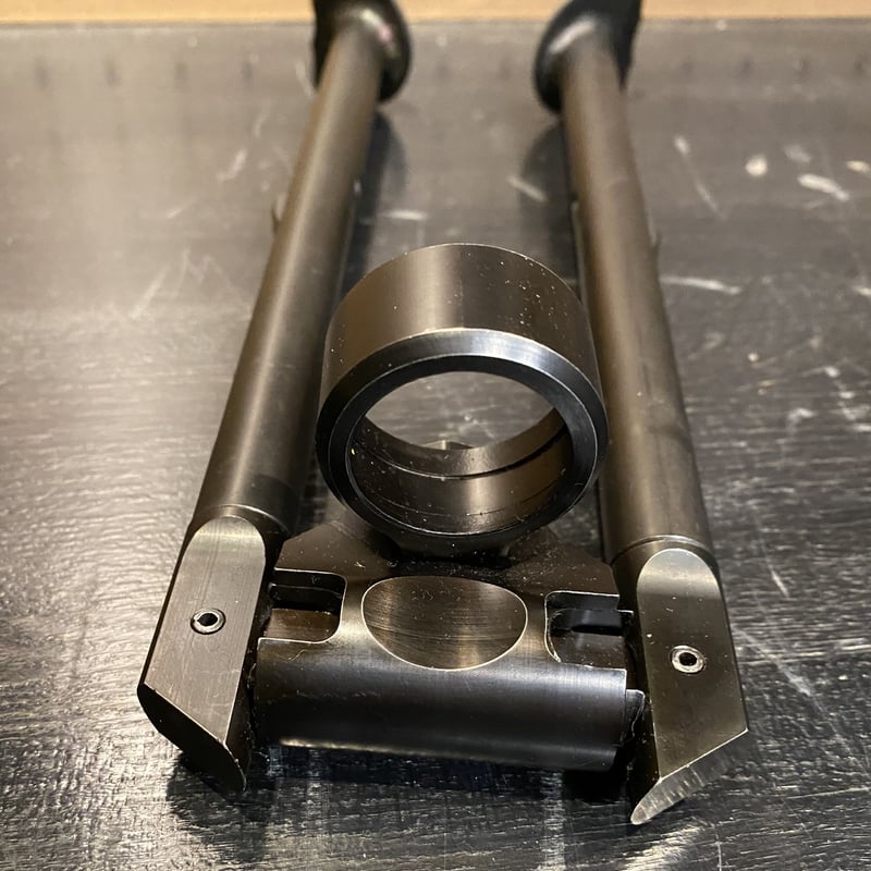 FN M249 MK46 実物バイポッド 希少 実物 チタン製バイポッド MK46、48用 | 第三商店