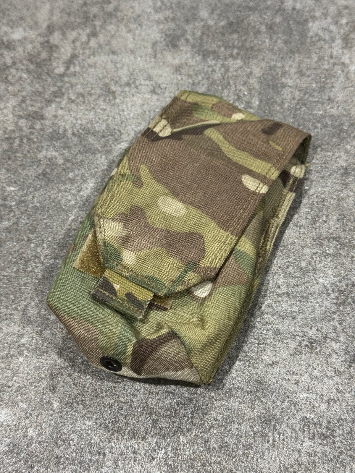 TYR スモークグレネードポーチ | 第三商店
