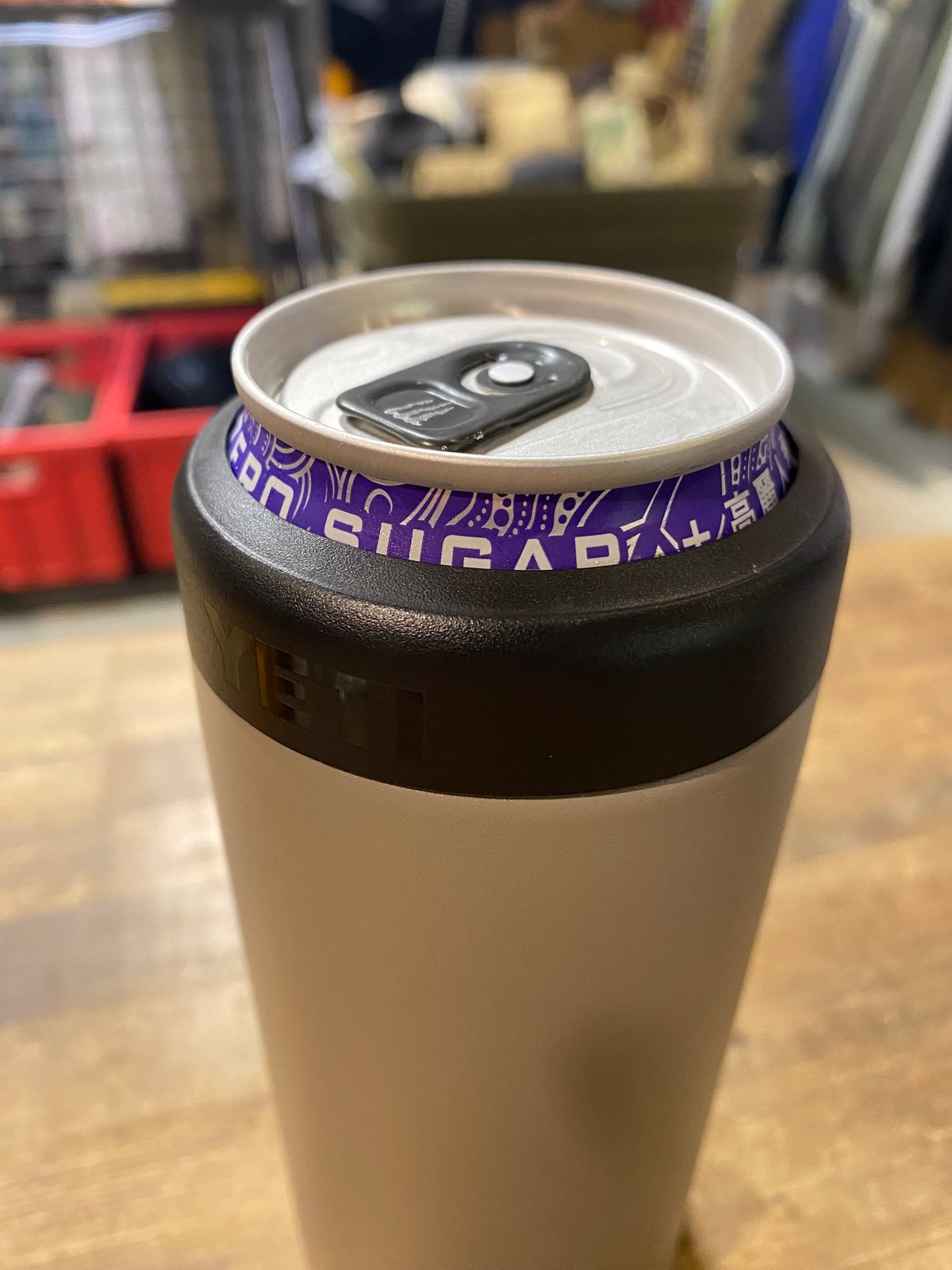 YETI RAMBLER COLSTER SLIM CAN INSULATOR12oz 廃盤カ