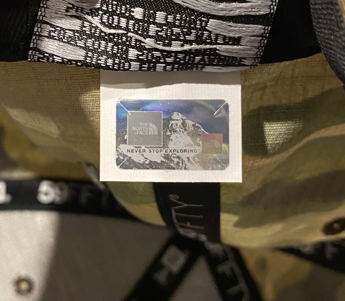 【日本未発売】Code of Bell ブラック 迷彩 キャップ 未使用新品 日本未発売】Code of Bell ブラック 迷彩 キャップ 未使用新品