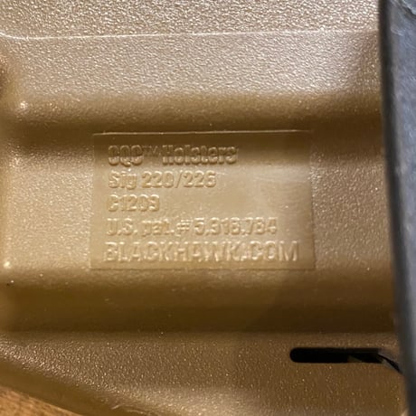 BHI CQC ホルスター P226 用　右　コヨーテ