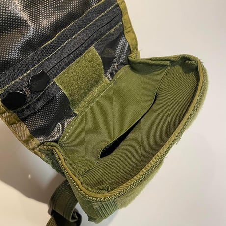 TAC-T レッグダンプポーチ　devgru使用