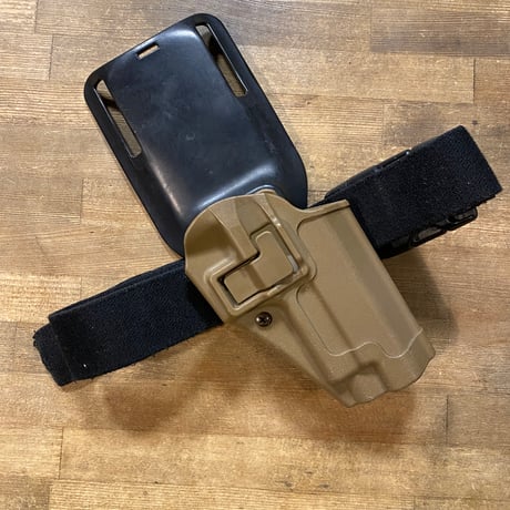 放出品 BHI CQC ホルスター P226用 右