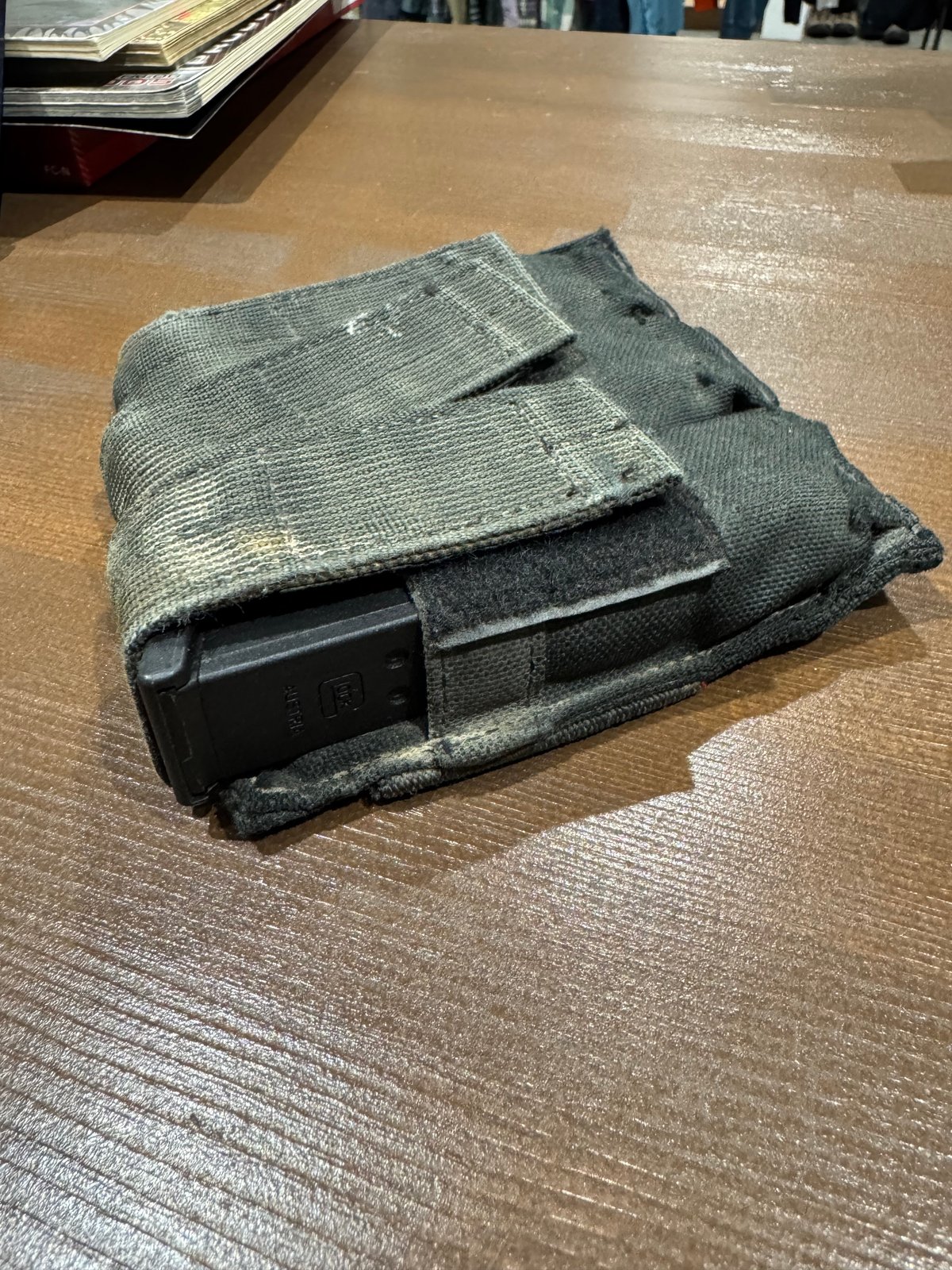 EAGLE トリプルピストルマガジンポーチ BK ① | 第三商店