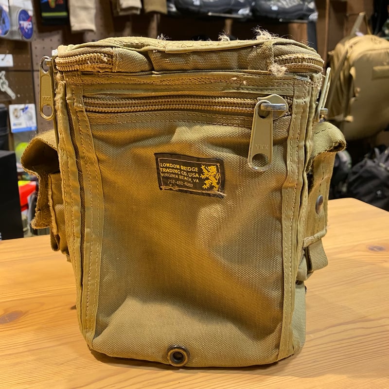 LBT製　型番不明　ブリーチングツール用大型ポーチ イーグル ブリーチングツールポーチFG新品 - ミリタリー