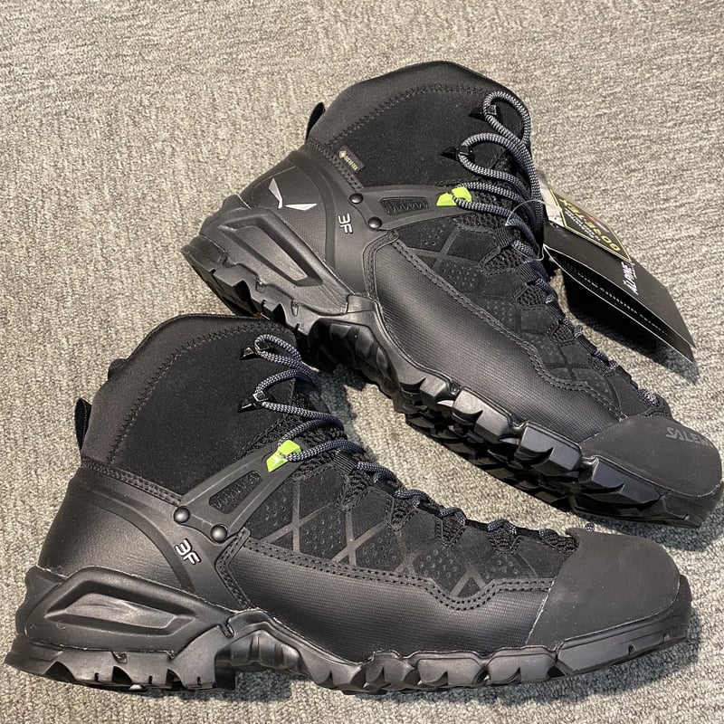 未使用品 salewa トレッキングブーツ US-10 28.0cm | 第三商店