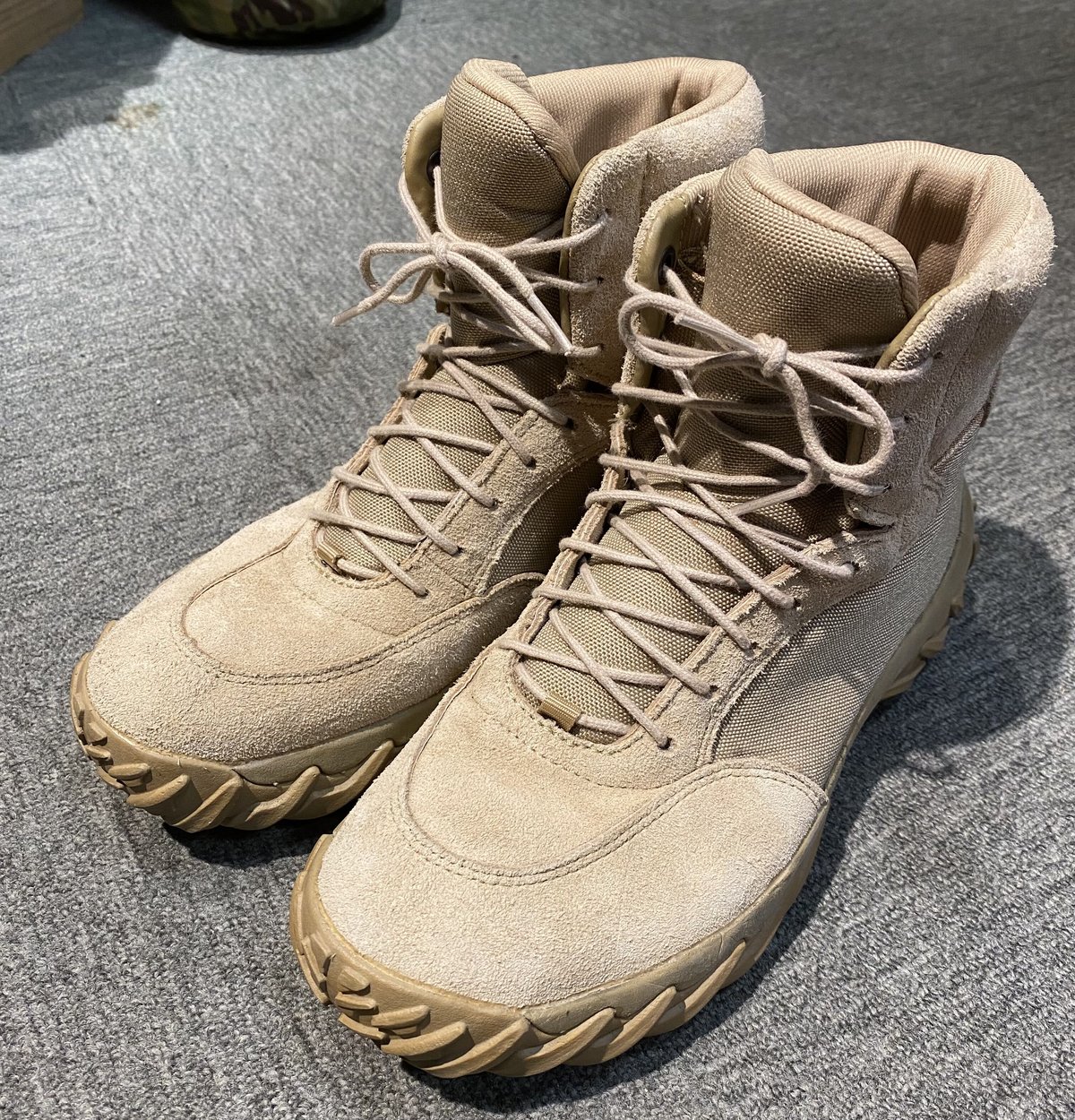ほぼ新品 オークリー ライトアサルトブーツ2 EU42.5/JP27.5cm Oakley Mens Light Assault Boot 2 Boots : Amazon.ca: Clothing