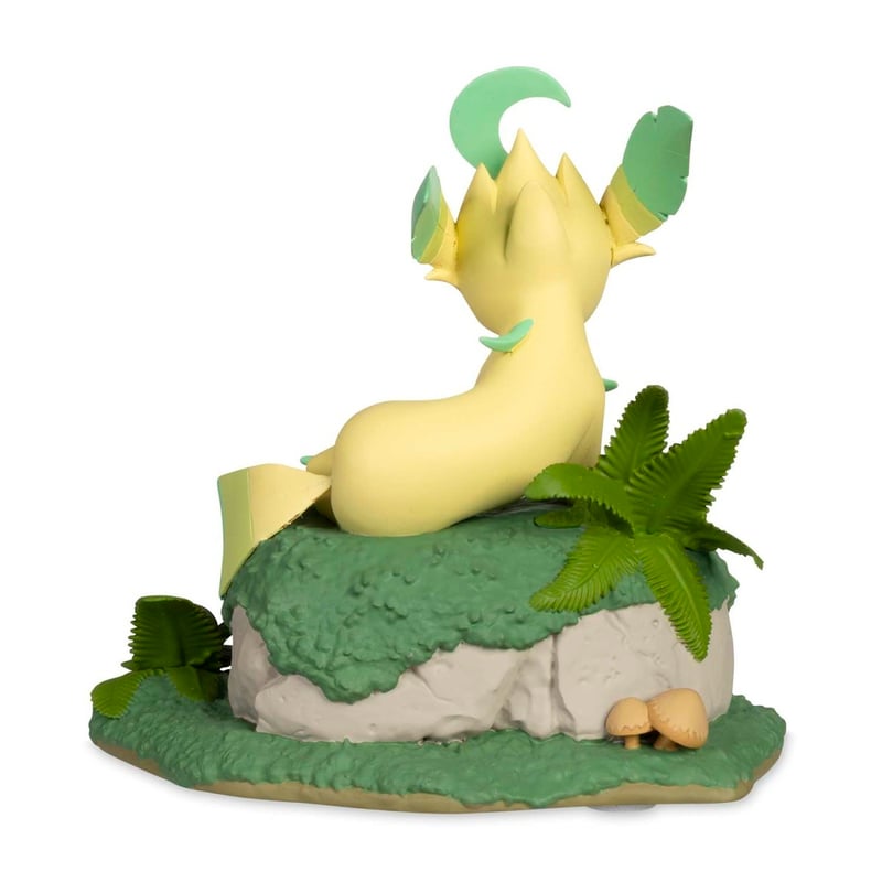 箱潰れの場合がございます】ポケモン リーフィア Evolving