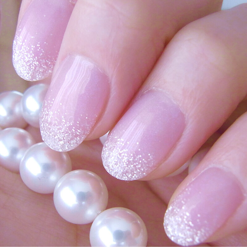 爪を保護しながらネイルカラーも楽しめるグラスネイルをお試しするなら