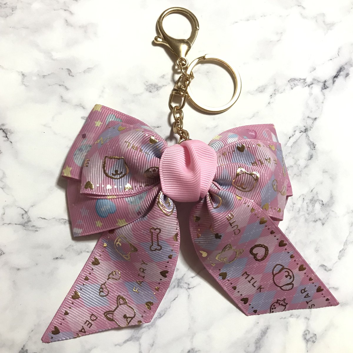 リボンキーホルダー 犬 ハート | REKA ♡ Handmade Shop🛒𓈒𓏸