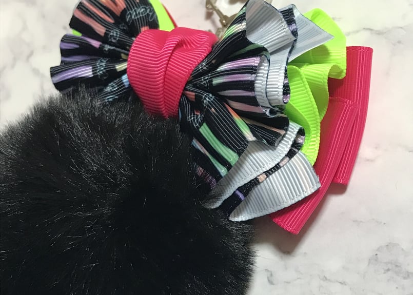 2way ﾍﾞﾙﾃｨｰﾅ リボン キーホルダー バッグチャーム ゼブラ | REKA ♡ H