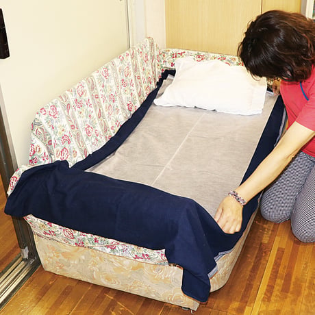 使い捨てシーツ　白　小　10枚入　150×100cm 51165●使い捨てシーツ　白　小　10枚入　150×100cm●アーテック 51165【取寄せ商品】