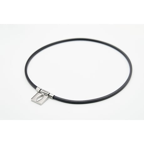 アングル e.モデル 01ネックレス プラチナ　Mサイズ AE01NPM●アングル e.モデル 01ネックレス プラチナ　Mサイズ●アングル【取寄せ商品】