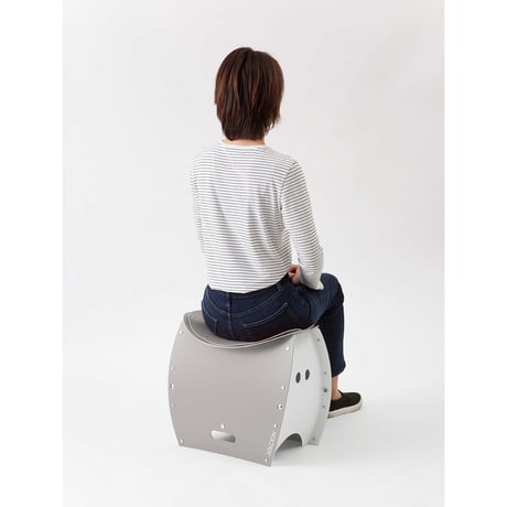 PATATTO350+ 折りたたみ椅子 グレージュ PT3507●PATATTO350+ 折りたたみ椅子 グレージュ●イケックス工業【取寄せ商品】