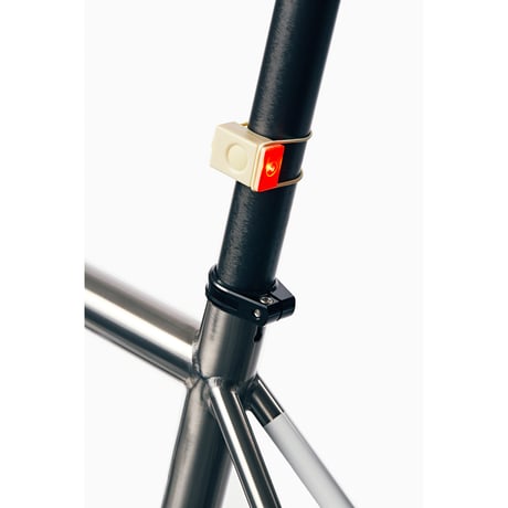 Ｂｌｏｃｋ　Ｌｉｇｈｔ　Ｒｅａｒ　自転車用ライトリア　Ｂｅｉｇｅ 448●Ｂｌｏｃｋ　Ｌｉｇｈｔ　Ｒｅａｒ　自転車用ライトリア　Ｂｅｉｇｅ●BOOKMAN【取寄せ商品】