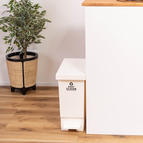 バタフライペダルペール　３２Ｌ　ホワイト　ＬＦＳ－７６９ＷＨ 東谷株式会社