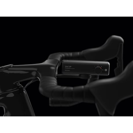 Ｖｏｌｕｍｅ　Ｆｒｏｎｔ　１５００　自転車用フロントライト　Ｂｌａｃｋ 532●Ｖｏｌｕｍｅ　Ｆｒｏｎｔ　１５００　自転車用フロントライト　Ｂｌａｃｋ●BOOKMAN【取寄せ商品】