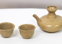 超特価セール品＜セット品アウトレット＞陶器徳利カラカラ（茶クリーム）1個、おちょこ（茶クリーム）2個のセット