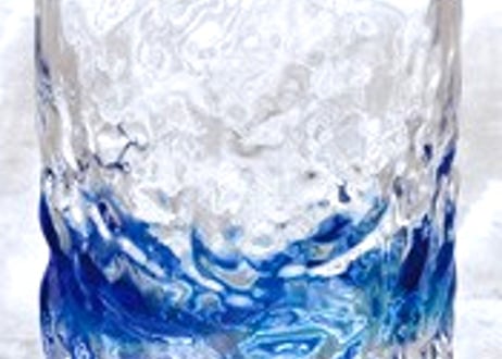 ＜正規品＞でこぼこロックの琉球ガラス2個セット！氷がしっかり入る大きなロックグラス（青／水）