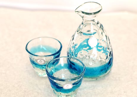 ＜正規品＞琉球ガラスおちょこ2個と徳利1個セット！沖縄スカイブルーの水色（その他、緑色、オレンジ色、青色を用意）