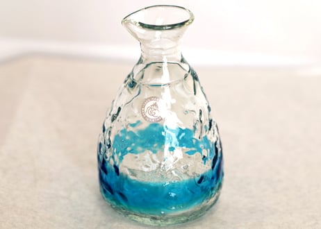 ＜正規品＞琉球ガラスの徳利単品（水色）！日本酒、泡盛、焼酎に合う4色用意（オレンジ、青色、水色、緑色）