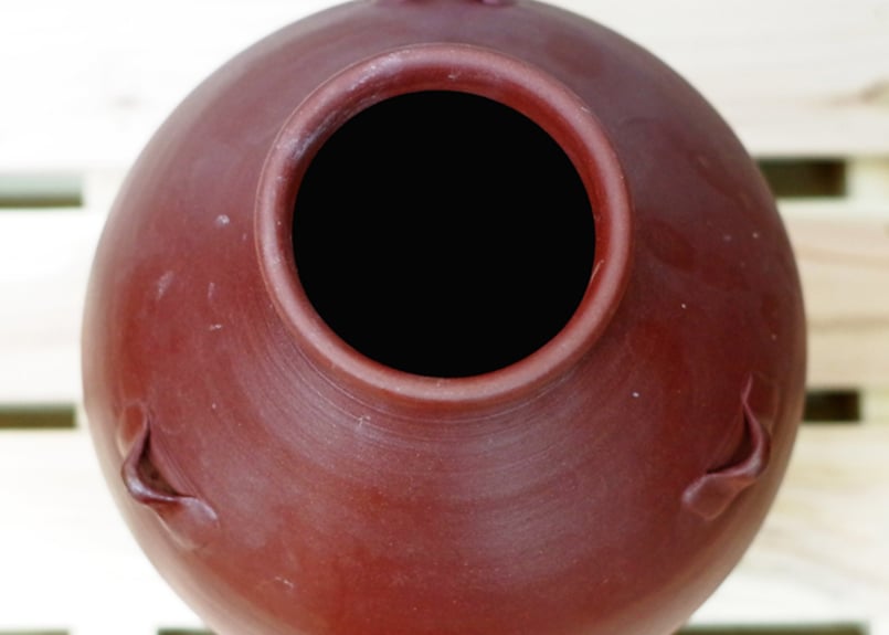 ≪蓋つき、付属品なし≫耳壺3升甕カメ（縄なし）沖縄の土で作る