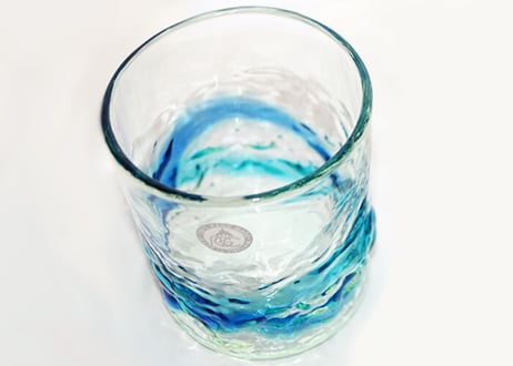 ＜正規品＞単品でこぼこロックの琉球ガラス！氷がしっかり入る大きなロックグラス（青／水）