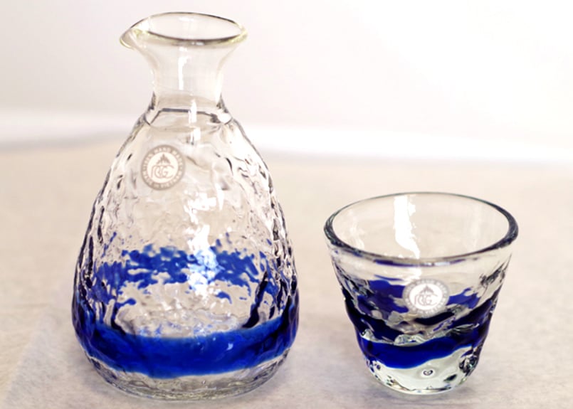 正規品＞琉球ガラスおちょこ2個と徳利1個セット！沖縄マリンブルーの