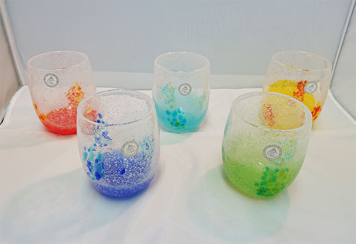 ⭐️ことり⭐️1795 琉球ガラスフリット薄赤、薄ピンク、薄オレンジ、水色 正規品＞花見たる型（オレンジ）泡模様のたる型琉球ガラスに、綺麗な