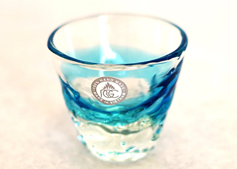 正規品＞沖縄スカイブルーの水色。おちょこの琉球ガラス単品！1口で