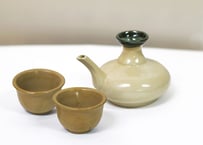 超特価セール品＜セット品アウトレット＞陶器徳利カラカラ（首緑ブルー、胴白）1個、おちょこ（茶クリーム）2個のセット