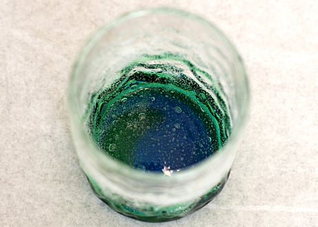 ＜正規品＞海でこぼこ琉球ガラス単品！海を思わせるきれいなデザインで少し小さ目のロックグラスサイズで3色用意（青／水、水／緑、オレンジ）