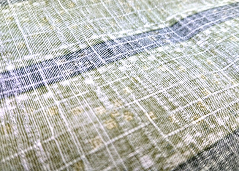 【ミドリナ　】縮緬地　紅型風　花柄　保管シミあり　160cm前後の方 型抜き付せん 箔 花柄(19083006)