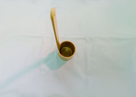 甕つぼ用ひしゃく（壺中身をすくう）プレスチック性のオーソドックスタイプ